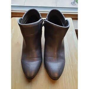 Salon Studio  Ankle Boot Size 7M